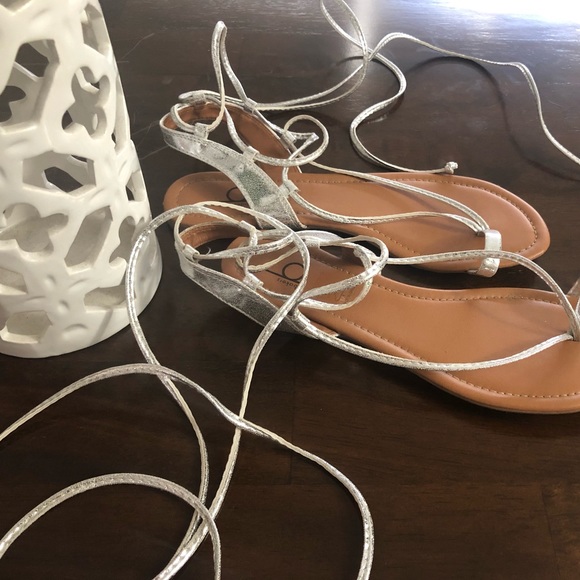 Shiny Comfy Sandals - Picture 3 of 3